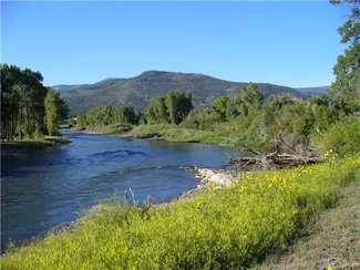 Private access to 2.75 miles of river