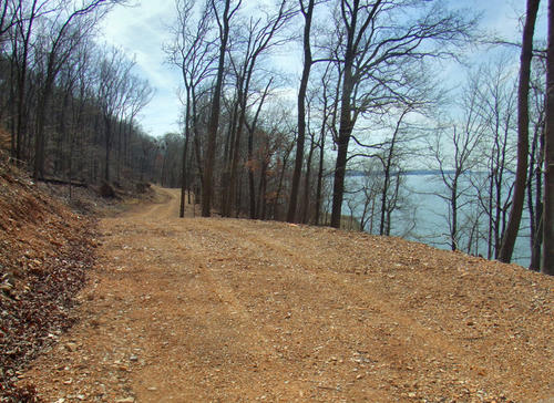 gravel road tennessee
