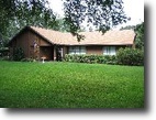 Beautiful 10 acre Residence