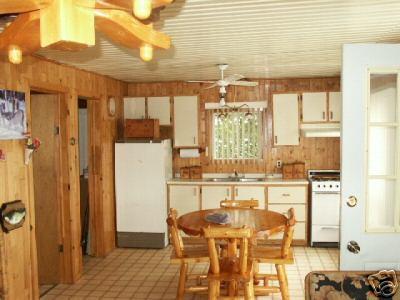 kitchen/dining 
 quebec