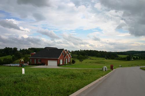 large elevated lot property morristown tennessee