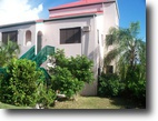 Quiet & Private 2 Bed Schooner Bay Condo