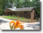 Virginia Waterfront 1 Acres Waterfront Home in Bracey VA