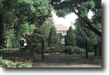 Stone Mansion 1.5Acres Private Valley